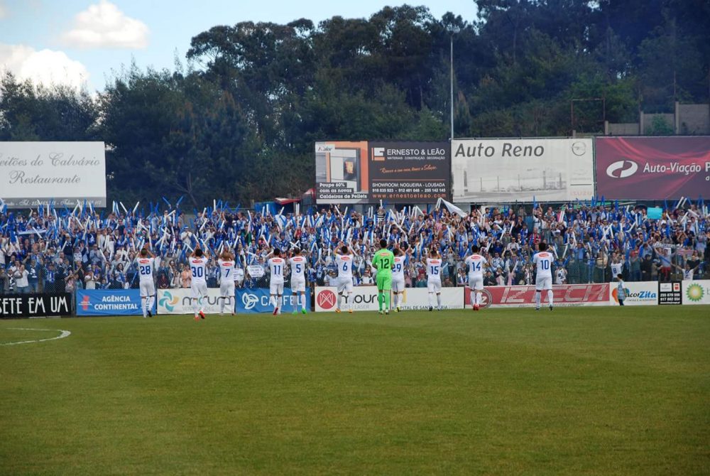 Famalicão empata em casa